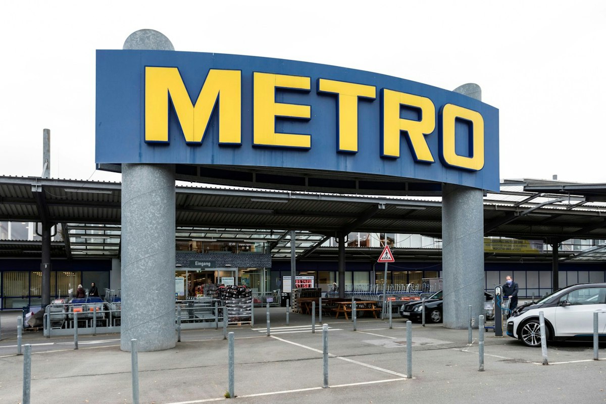 Metro pierde controlul asupra afacerilor din Rusia după un decret semnat de Vladimir Putin