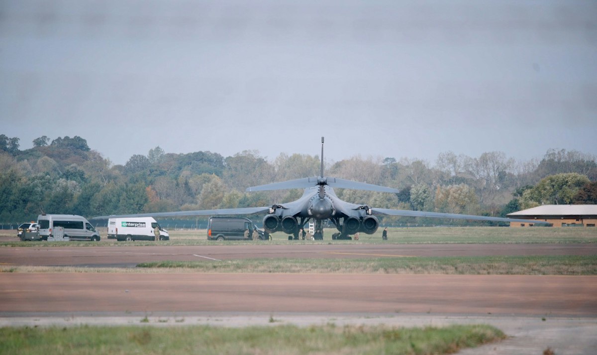 Decizie surprinzătoare a armatei americane. Și-a retras toate bombardierele de la baza britanică Fairford