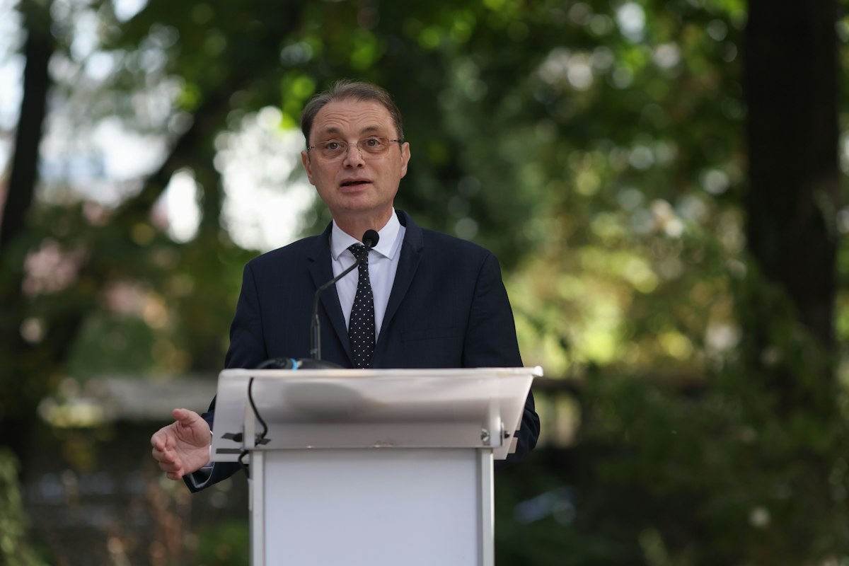 Premierul desemnat Luca Niculescu discută cu PSD despre guvern și priorități