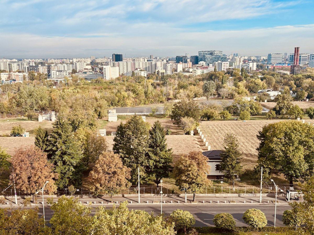 Playlist de toamnă: opt piese melancolice pentru mijlocul lui octombrie