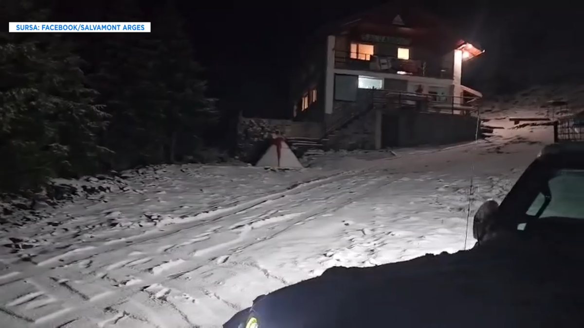 Primii cm de zăpadă căzuți în Poiana Brașov, vreme rece și precipitații în weekend