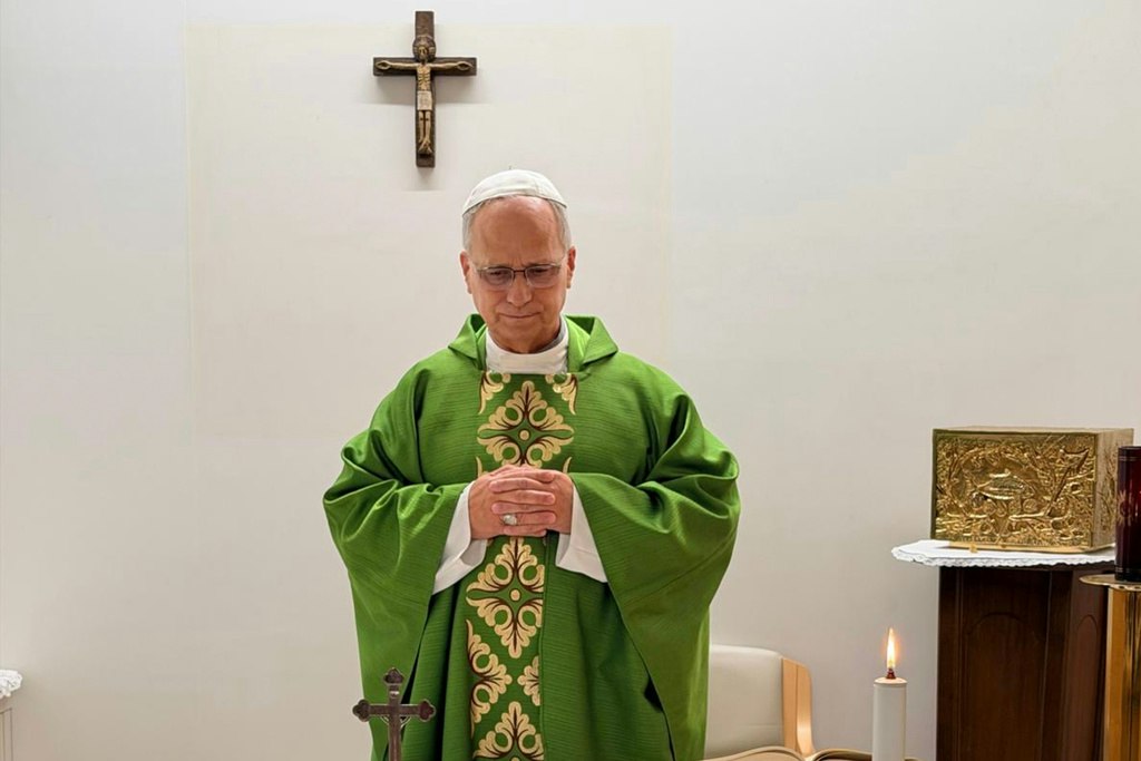Papa Leon al XIV-lea a cerut un armistițiu în Ucraina într-o convorbire cu Vladimir Putin