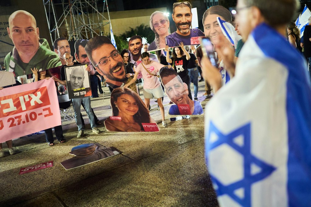 Mii de israelieni protestează la Tel Aviv împotriva guvernului Netanyahu