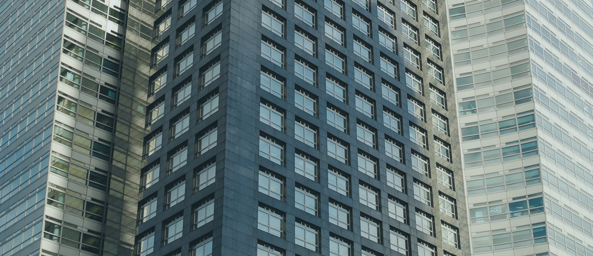 De buitenkant van het hoofdkantoor van ABN Amro in Amsterdam