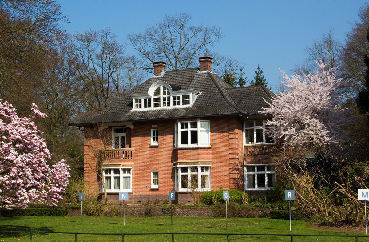 Het pand van Informaat in Baarn