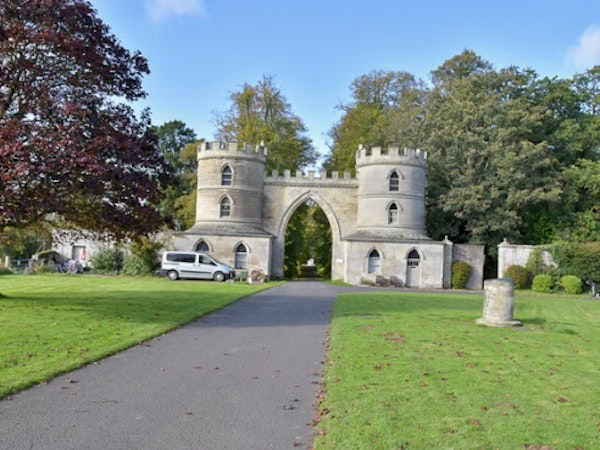 Pavillion Lodge, Duns