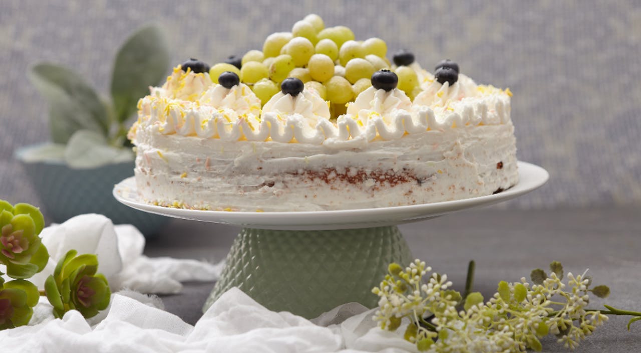 üzümlü ve file bademli kek