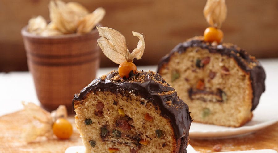 kuru meyveli ve parça çikolatalı kekler