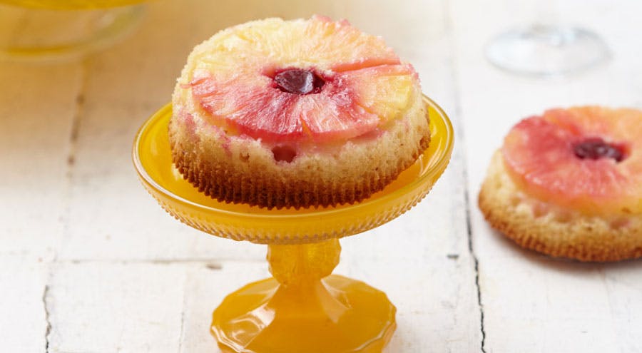 vişneli ve ananaslı kek