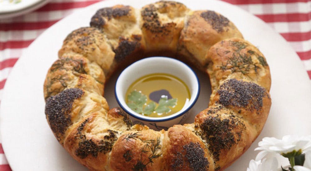 çeşnili çiçek ekmek