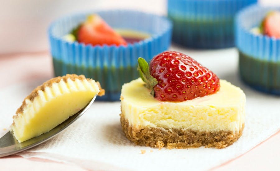 çilekli pudingli mini cheesecake