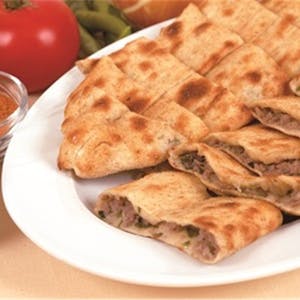 Ramazan Sofrasına Yakışır Geleneksel Kuru Mayalı Kıymalı Pide Tarifi