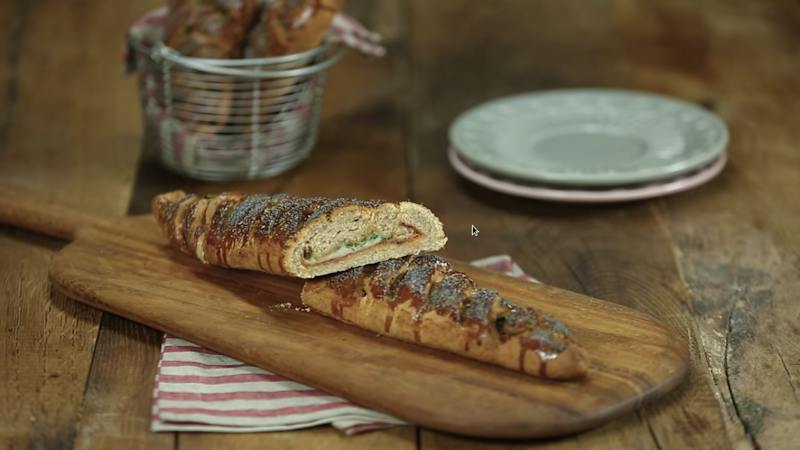 Tam Buğday Unlu Sucuklu Mozzarellalı Kafes Pide Tarifi