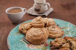 Çikolatalı ve Antepfıstıklı Çörek Tarifi