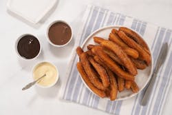 İspanyol Tatlısı Churros Tarifi (Videolu)