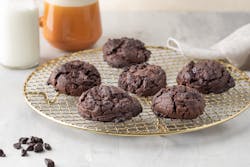 Bol Çikolatalı Kurabiye Tarifi: Chocolate Chip Cookie Keyfi