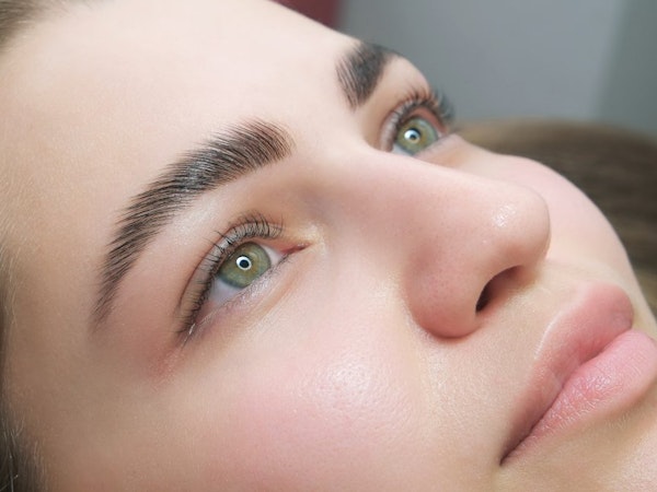 Woman with laminated eyebrows