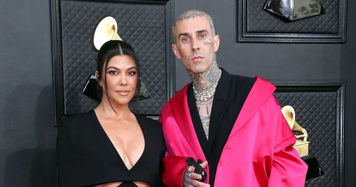 11 Celebrites Avec Des Tatouages Faciaux Dejustin Bieber Tatouages A Travis Barker
