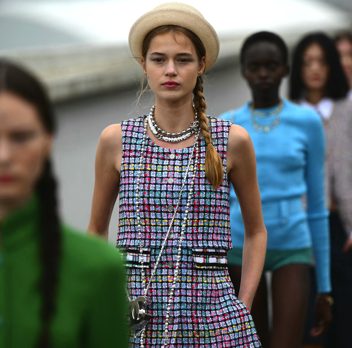 Chanel, le défilé Croisière 2025 à la Cité radieuse de Marseille