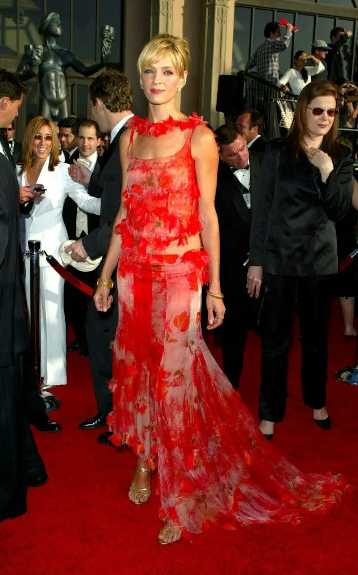 L’HISTOIRE : Uma Thurman en Chanel vaporeux aux SAG Awards 2003