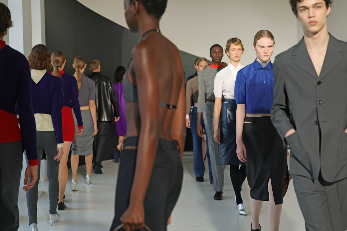 Jil Sander Printemps-été 2026 : Un Retour Aux Sources Pour Un Nouve...