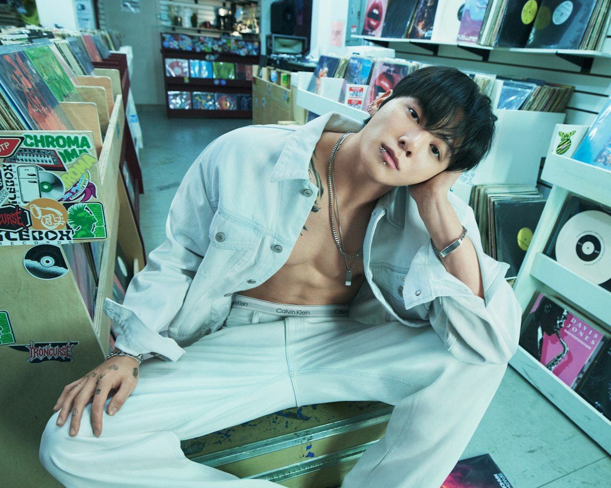 Jung Kook, zeitgenössische Denim-Ikone von Calvin Klein