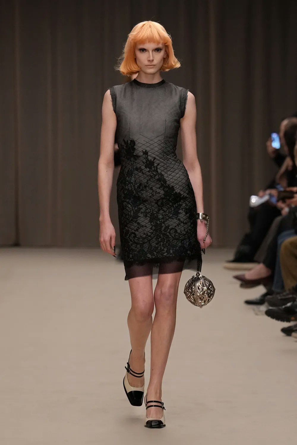 Seán McGirr fissure la surface pour révéler l’âme de McQueen