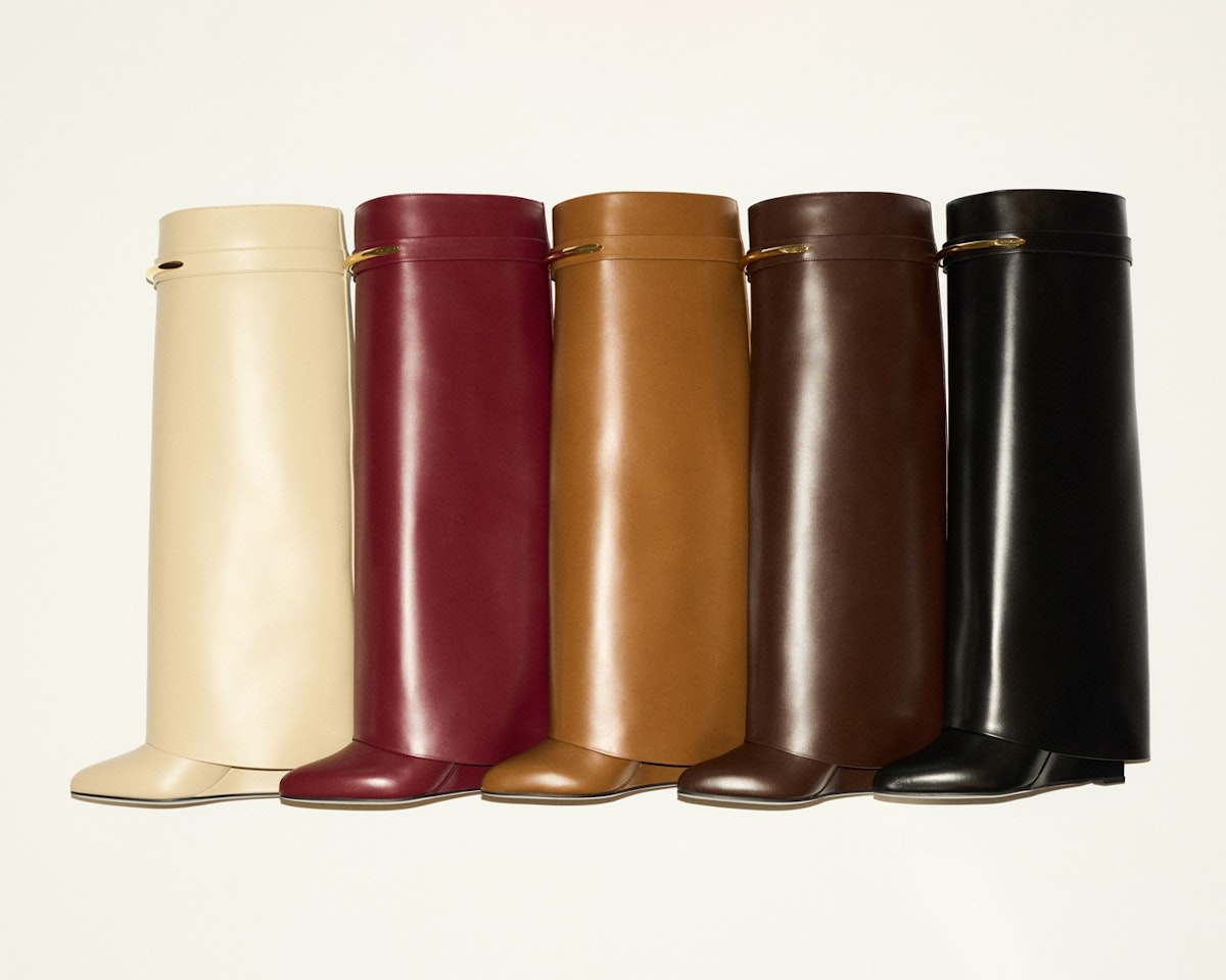 Givenchy : Sarah Burton réinvente le pouvoir de la Shark Pinch Boot