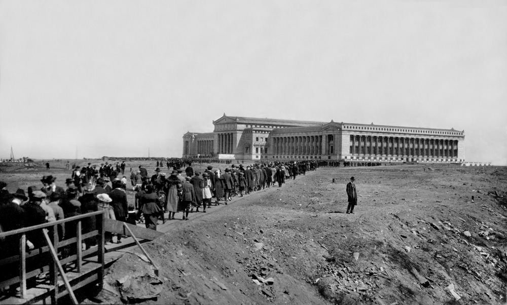 Historic photograph of The Field Museum on its opening day in 1921