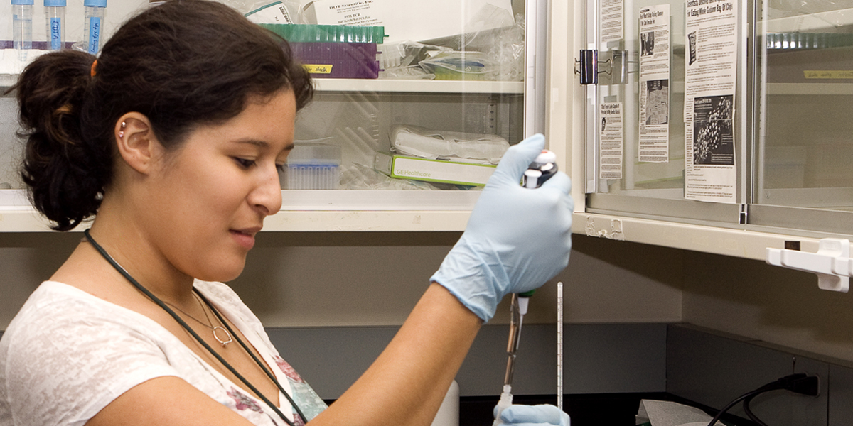 2009 REU Intern Gabrielle Lopez