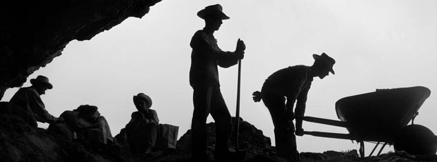 Paul Martin's excavation crew at work at a cave site in New Mexico, c.1950. © The Field Museum, A93205, Photographer W. Tod Egan.