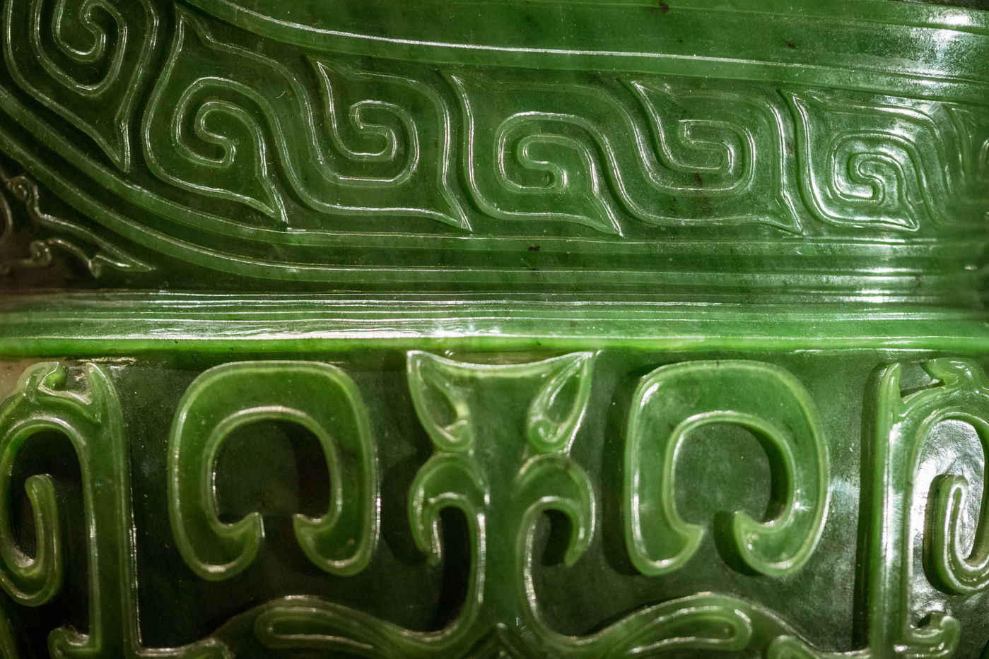 Jade can be carved with detailed patterns. This design from the Qing period (AD 1644–1911) takes inspiration from ancient Bronze Age vessels.