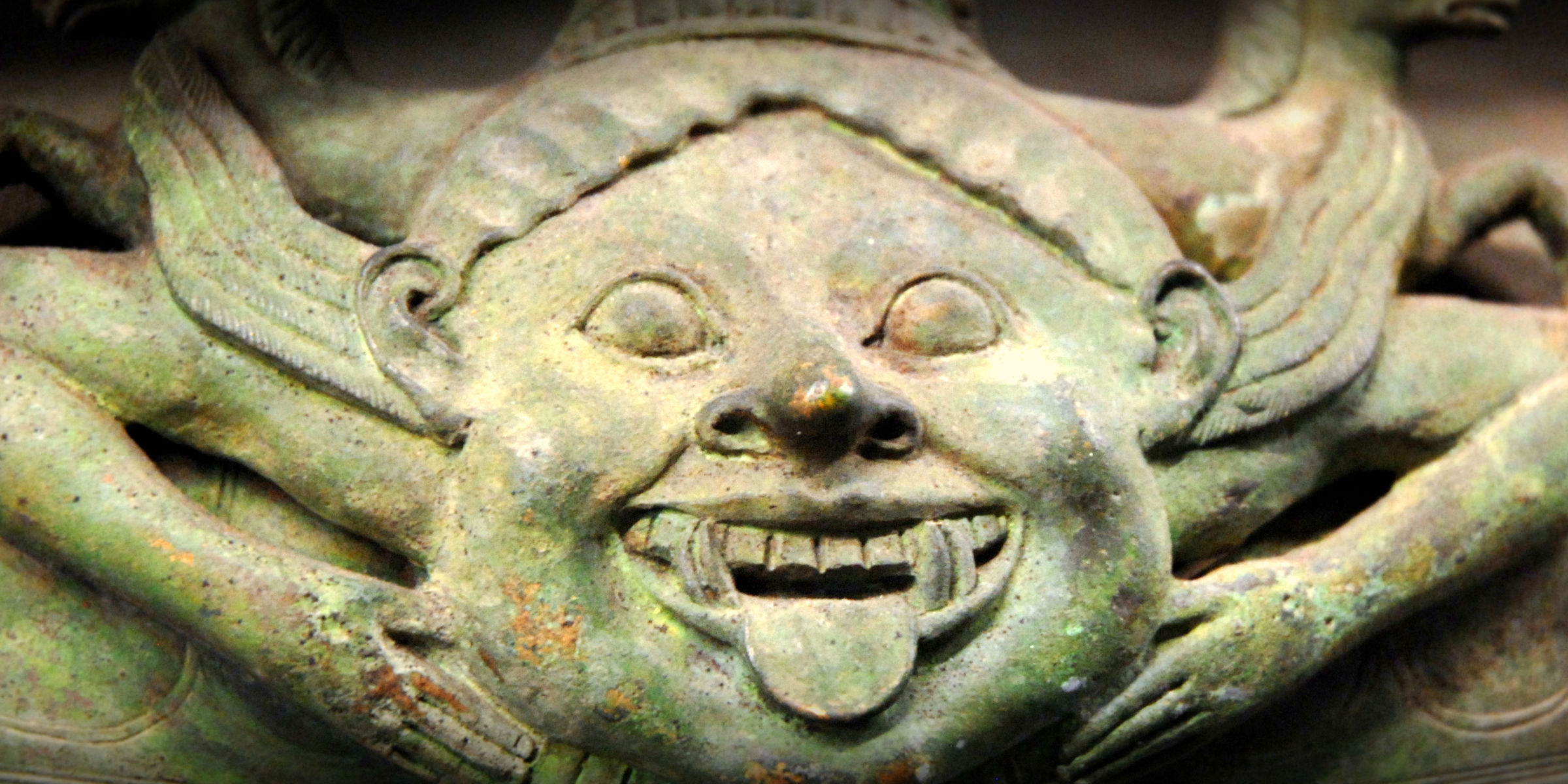 Detail of a reproduction bronze hydria from Pompeii, Italy. Original in the National Archaeological Museum of Naples (Museo Archeologico Nazionale di Napoli).Catalog Number 202.24101.© The Field Museum.