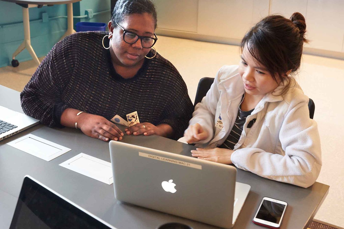 Collections Club brings science enthusiasts together to work together to share data.