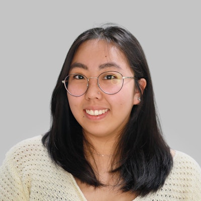 Iris Junker profile image.