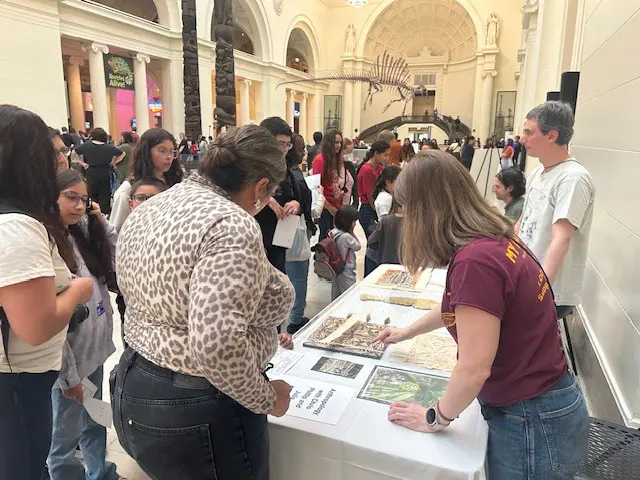Sigamos Adelante: Community and Career Fair