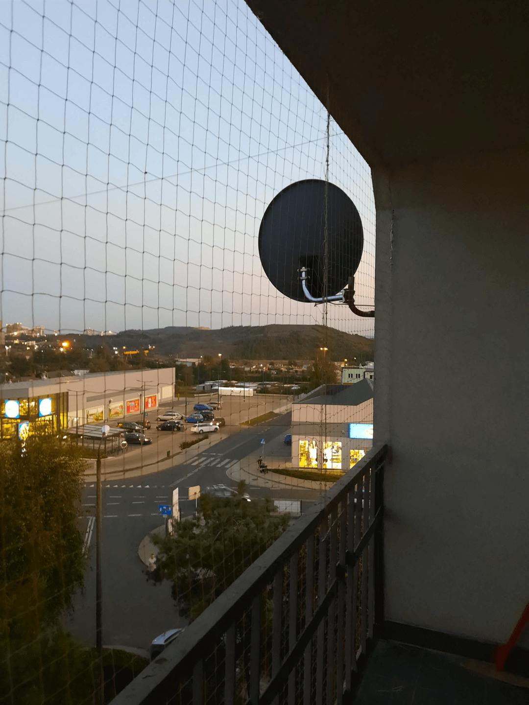 Siatka ochronna na balkon dla kota