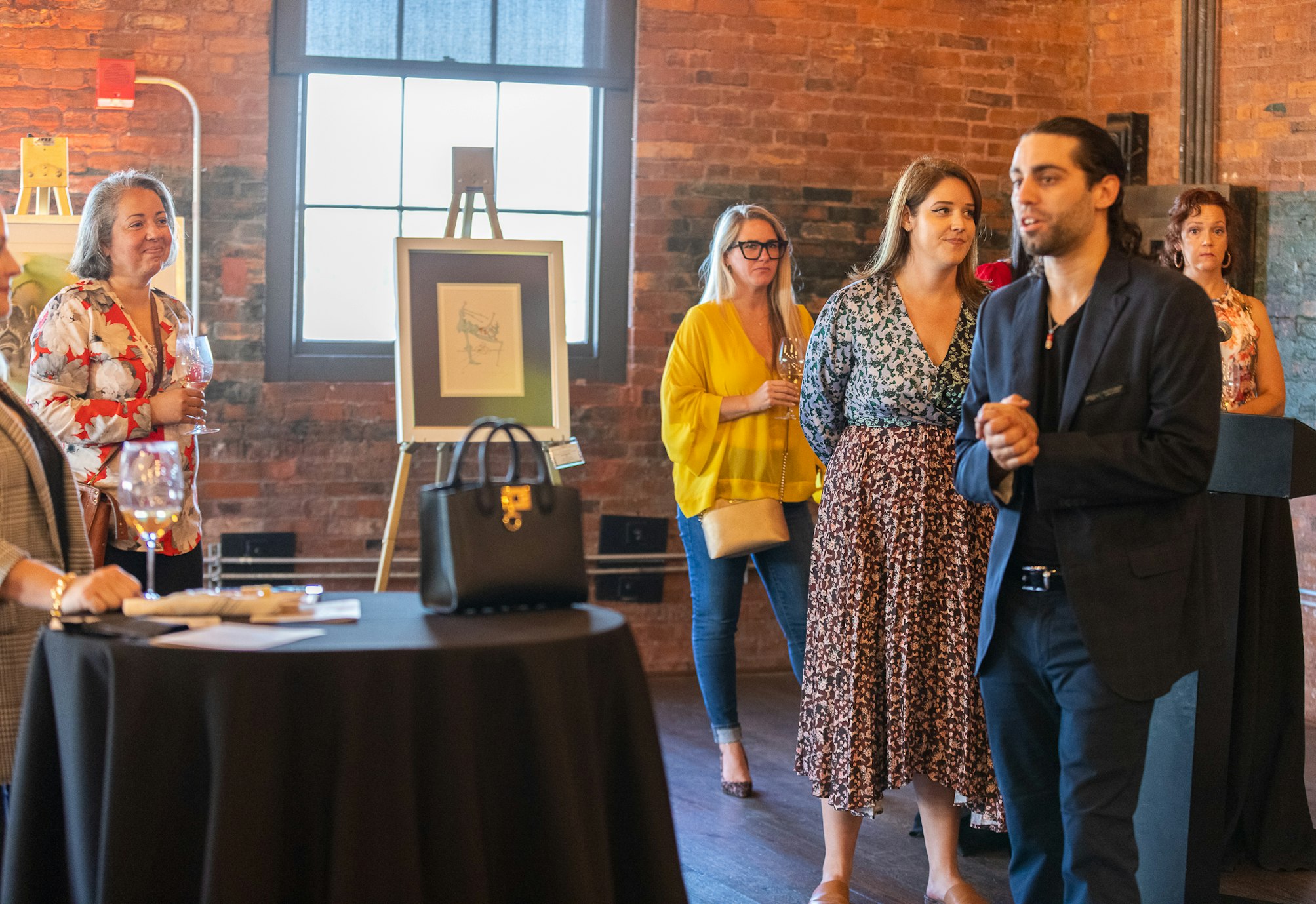 artists guests sips and sights