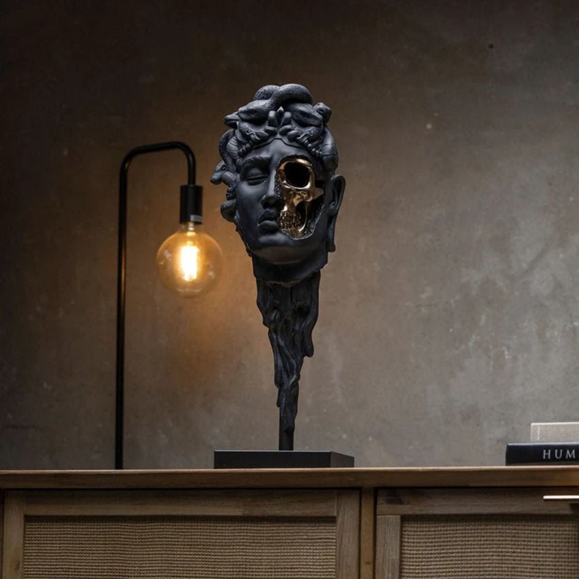 Medusa (Black)