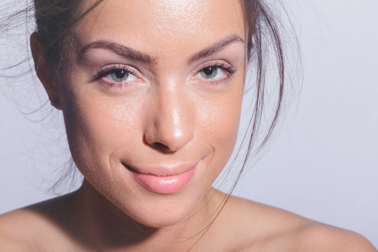 Laser Cliniqúe Blog | XERF vs Thermage FLX: Which is Best for Skin Tightening?
