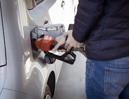 commerce de détail de carburants et de lubrifiants