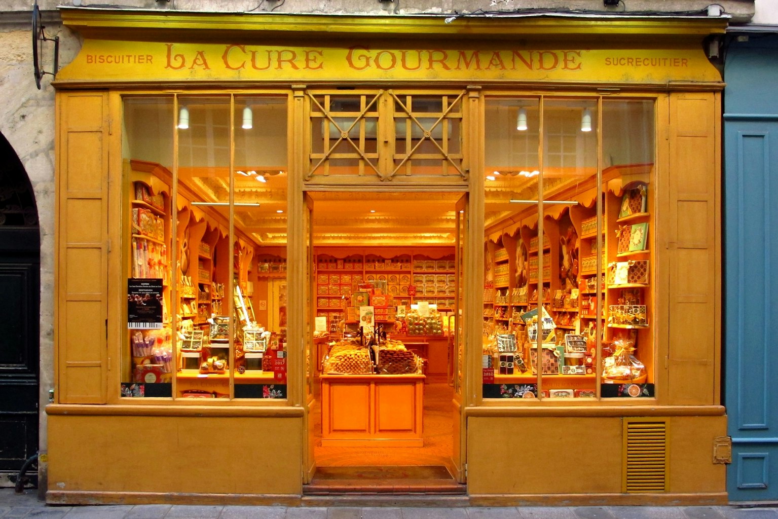 Boutique local commercial