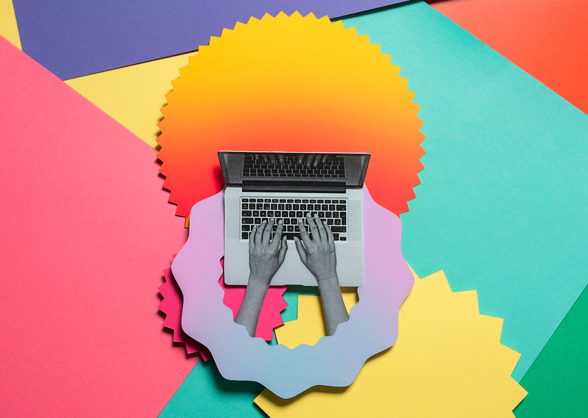 Discover the 5 best practices for live chat outsourcing cover image