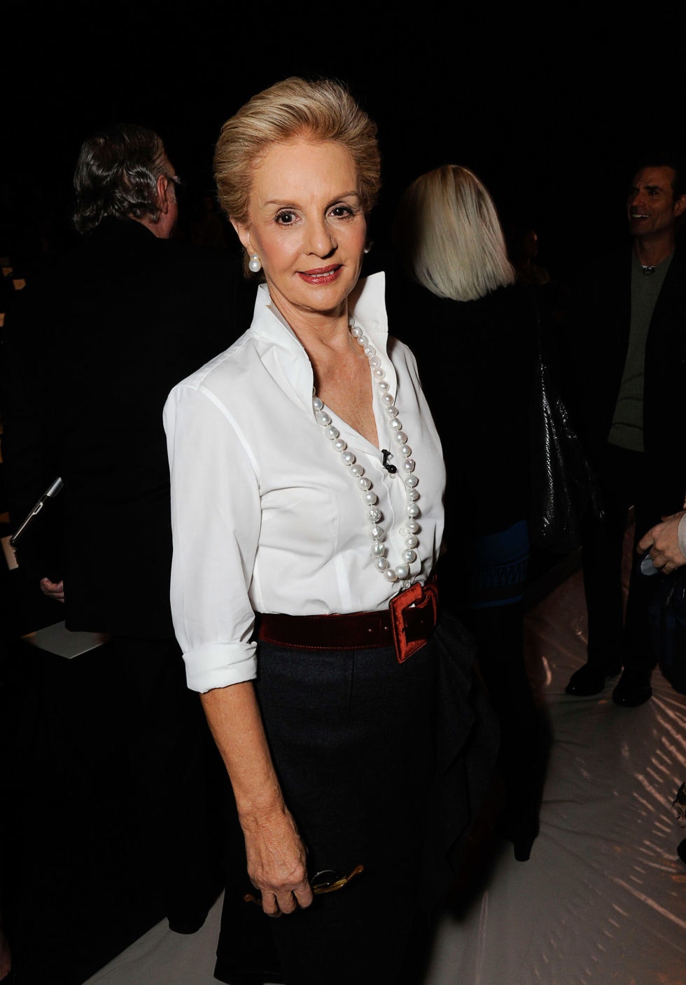 Blusas blancas carolina herrera 2025