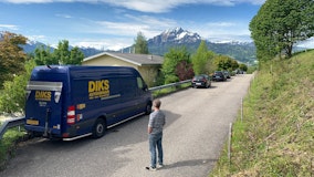 Diks bus in de bergen