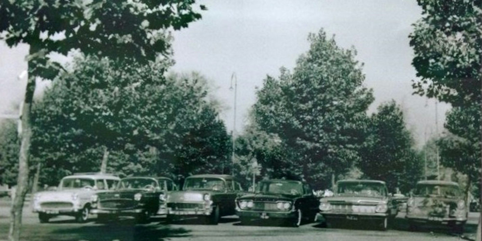 In de jaren '60 bestond de vloot van DIKS autoverhuur uit deze zes Amerikaanse klassiekers.