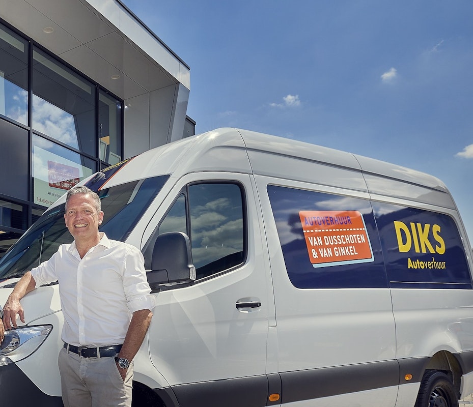Gerard met Diks Van Dusschoten bus