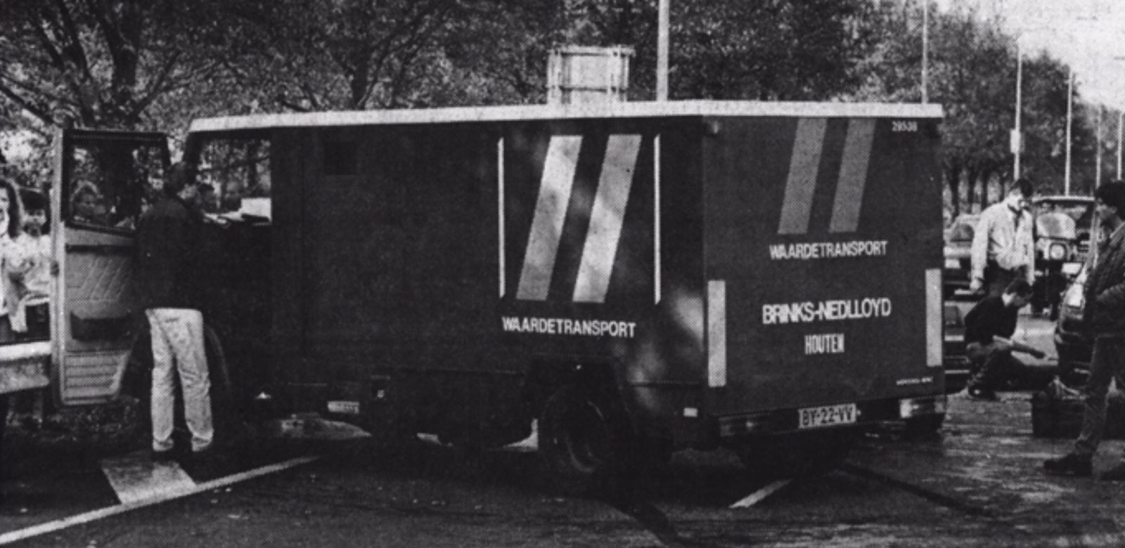 fake cash transport vehicle