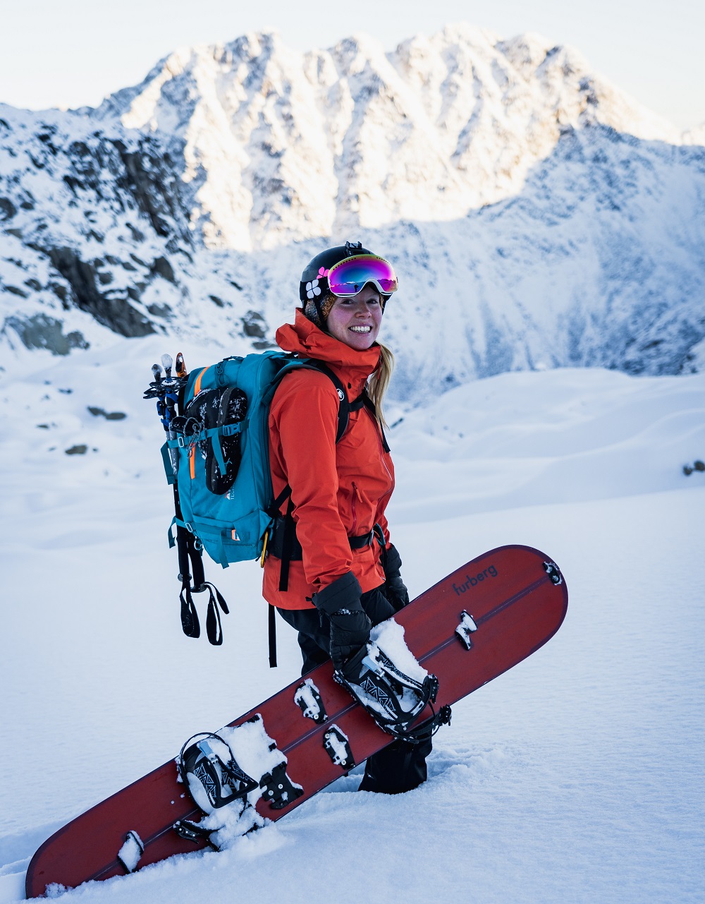"Unlike the Alps, there are no big approaches in Norway. 20 minutes from my door I can reach a couloir and climb up to an alpine peak." Photo: Sigurd Salberg Pedersen
