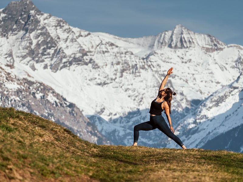 The 5 Best Yoga poses to prepare you for any adventure